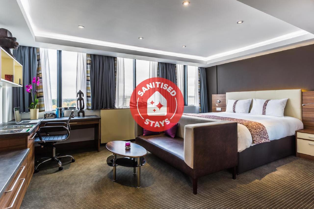 Livin' Serviced Apartments Watford  Dış mekan fotoğraf