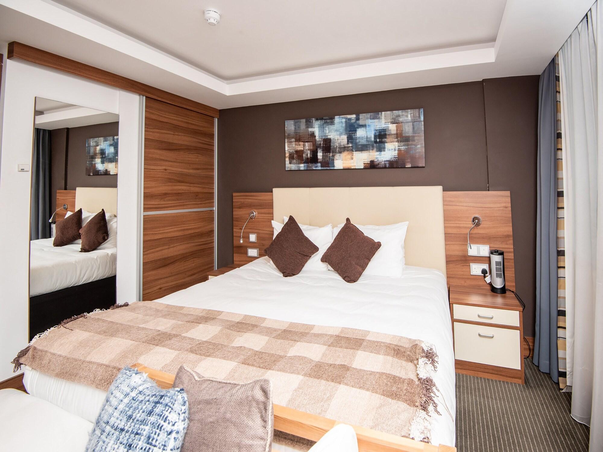 Livin' Serviced Apartments Watford  Dış mekan fotoğraf