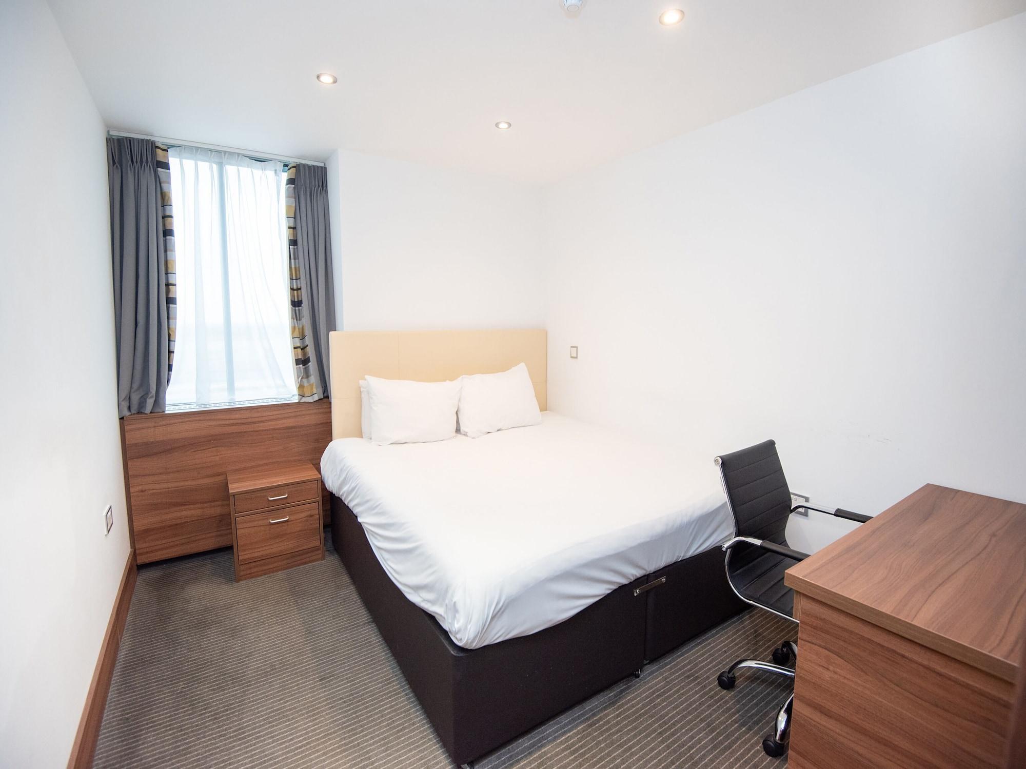 Livin' Serviced Apartments Watford  Dış mekan fotoğraf