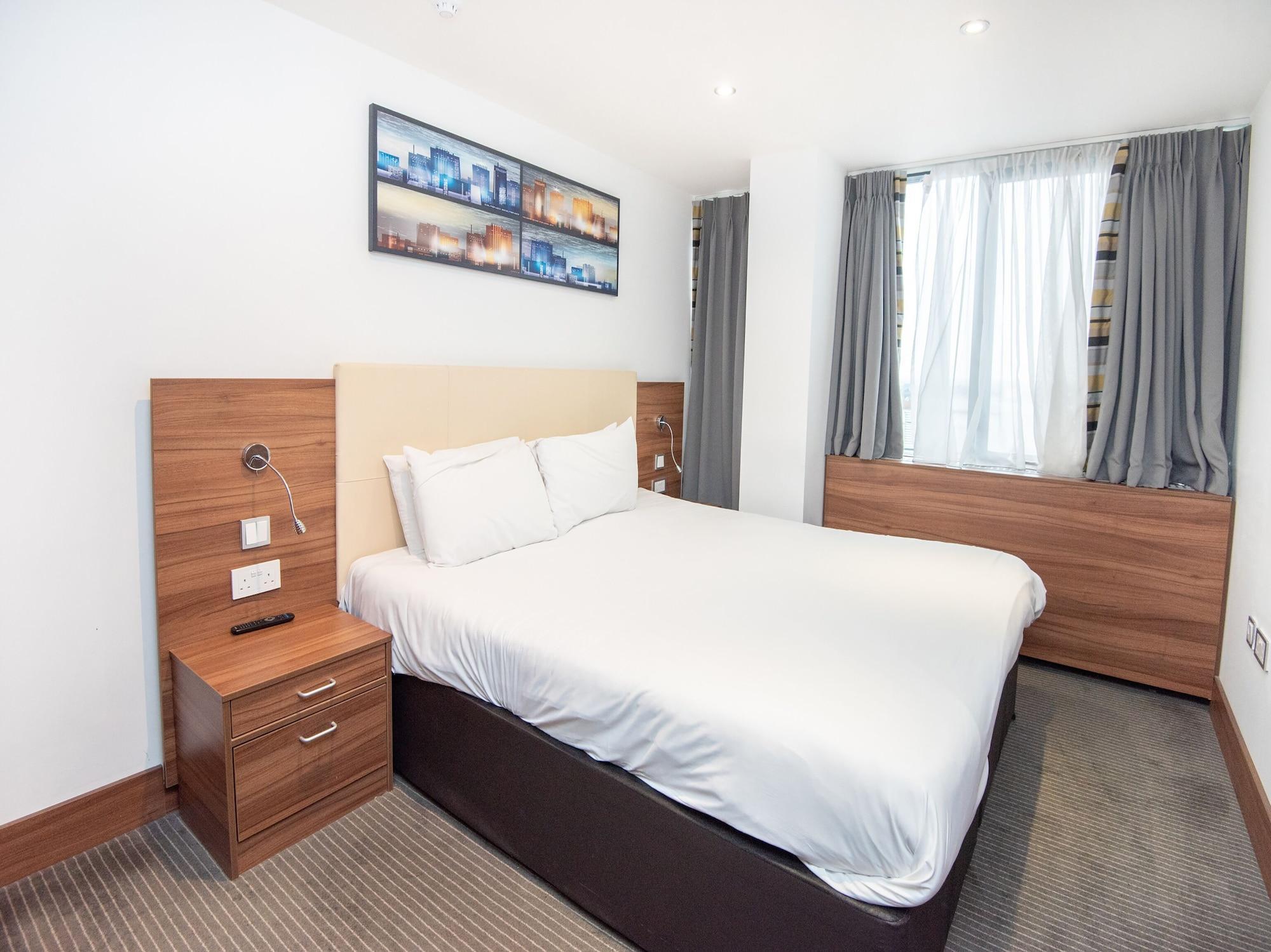 Livin' Serviced Apartments Watford  Dış mekan fotoğraf
