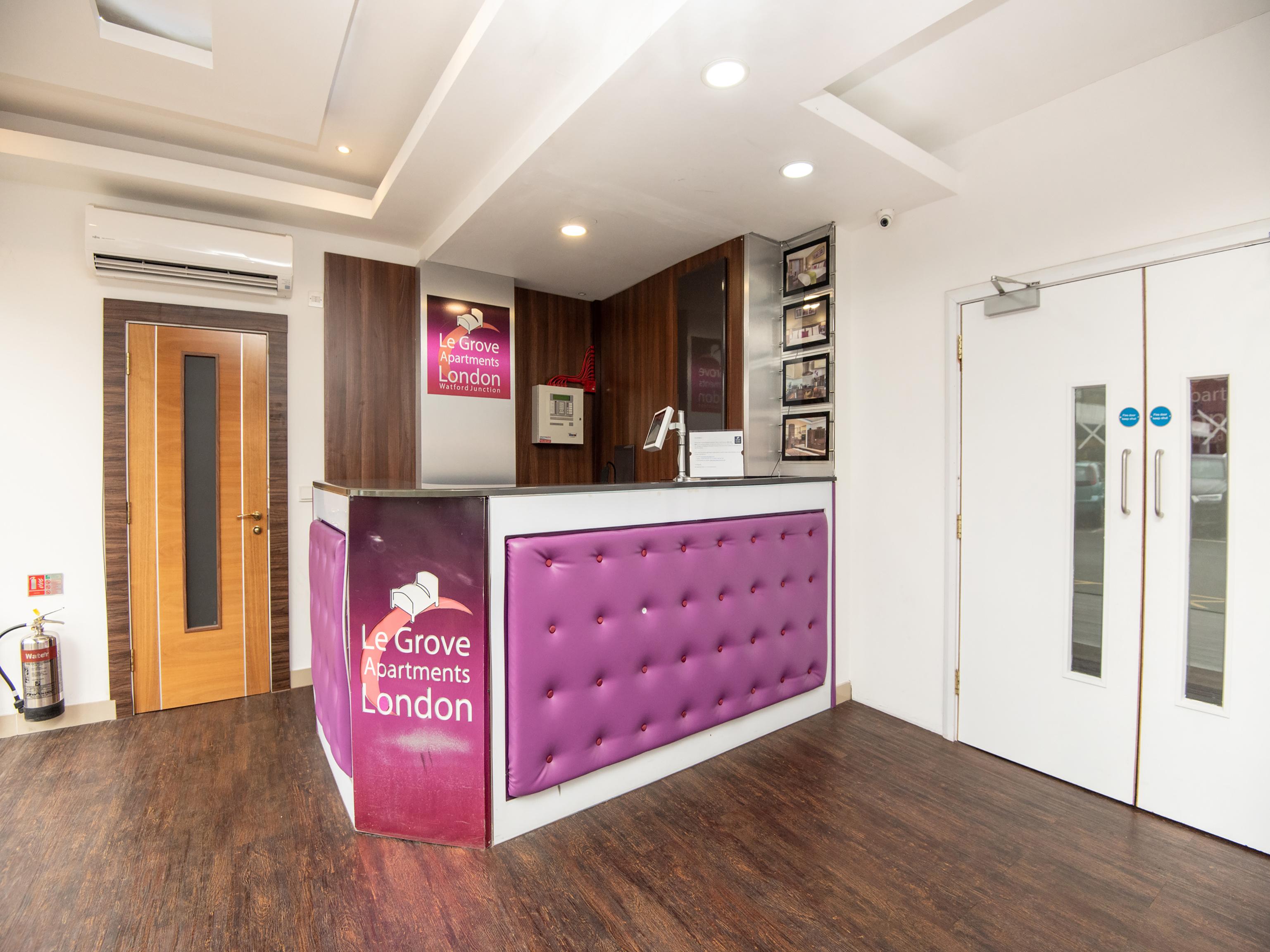 Livin' Serviced Apartments Watford  Dış mekan fotoğraf