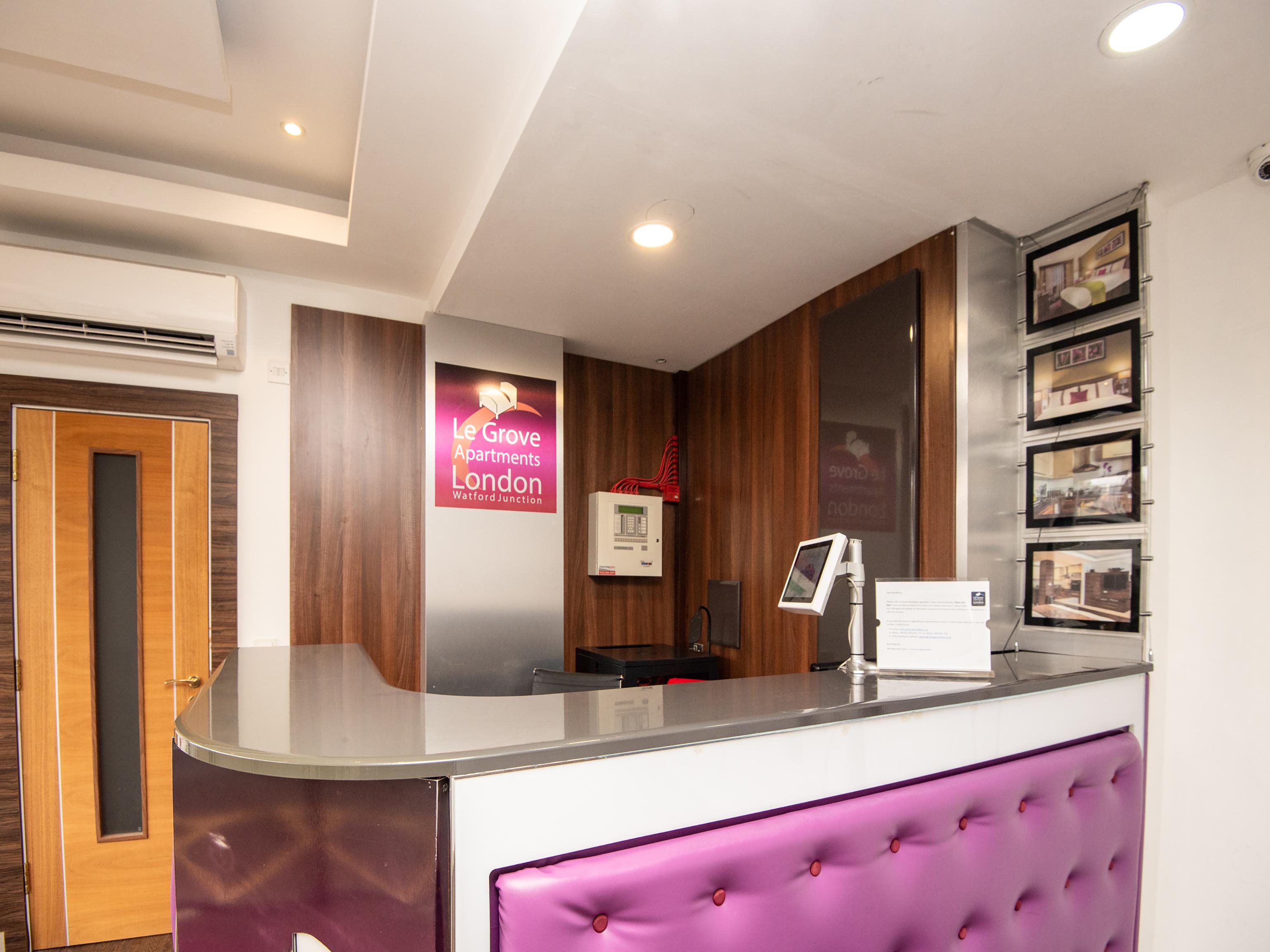 Livin' Serviced Apartments Watford  Dış mekan fotoğraf