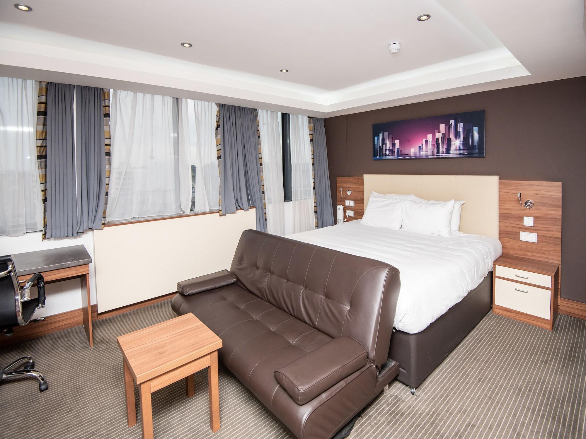 Livin' Serviced Apartments Watford  Dış mekan fotoğraf