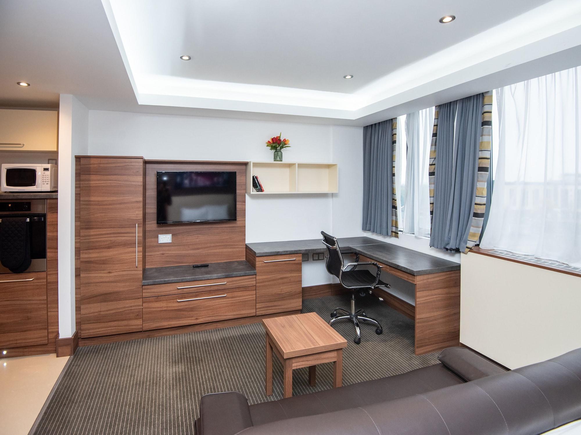 Livin' Serviced Apartments Watford  Dış mekan fotoğraf